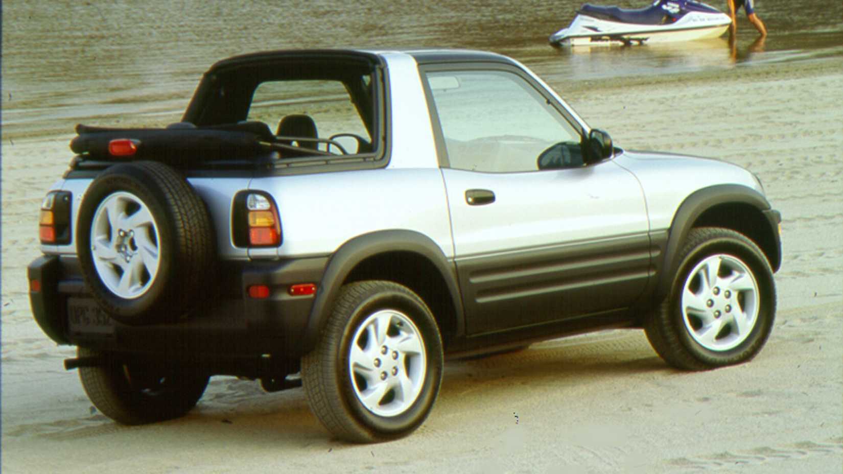 Capota flexível prateada 1998 Toyota RAV4
