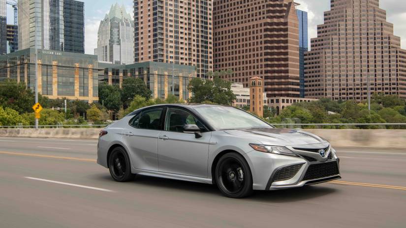 Silver 2022 Toyota Camry Hybrid XSE