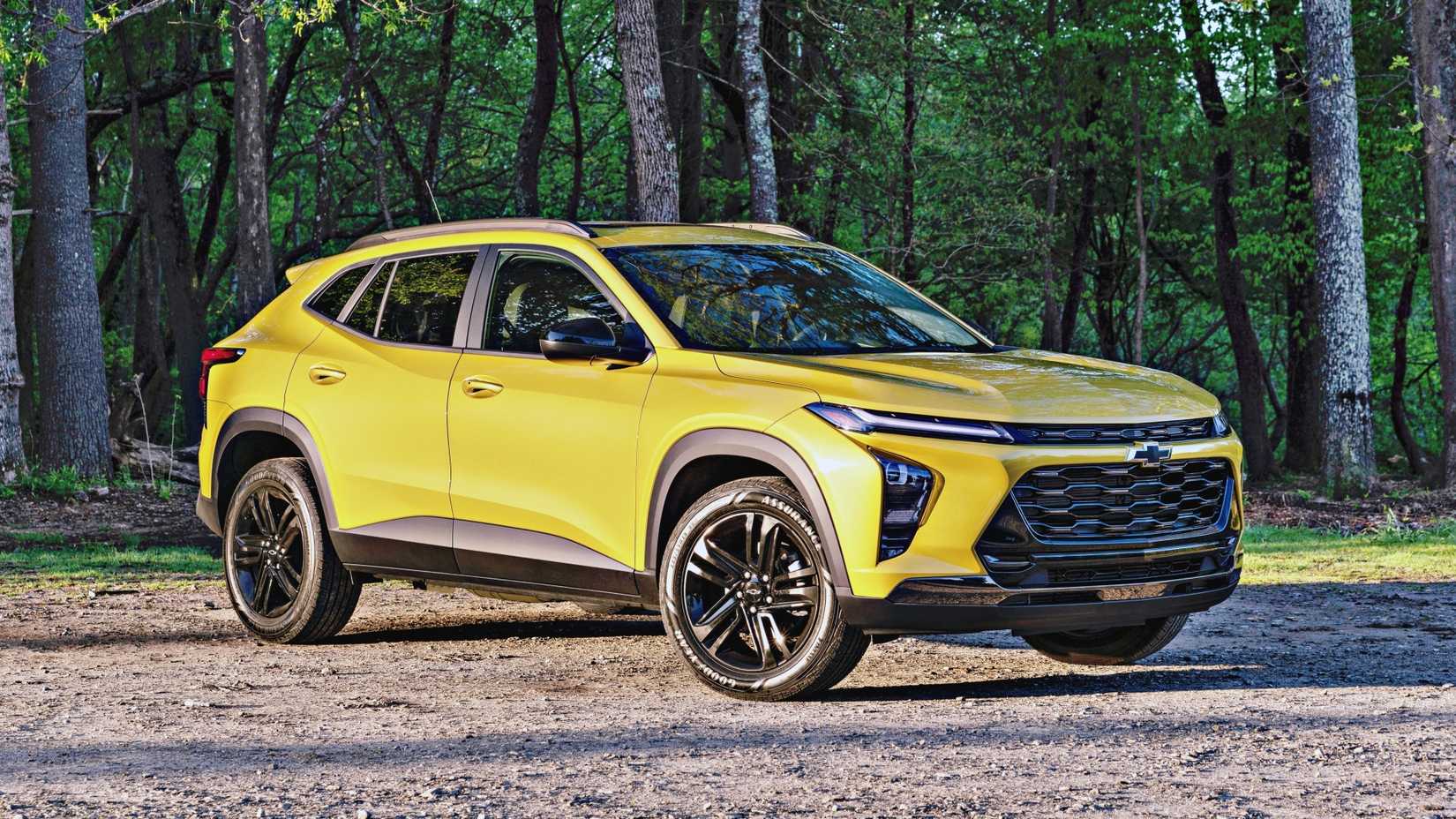 2024 Chevrolet Trax Activ in Nitro Yellow Metallic