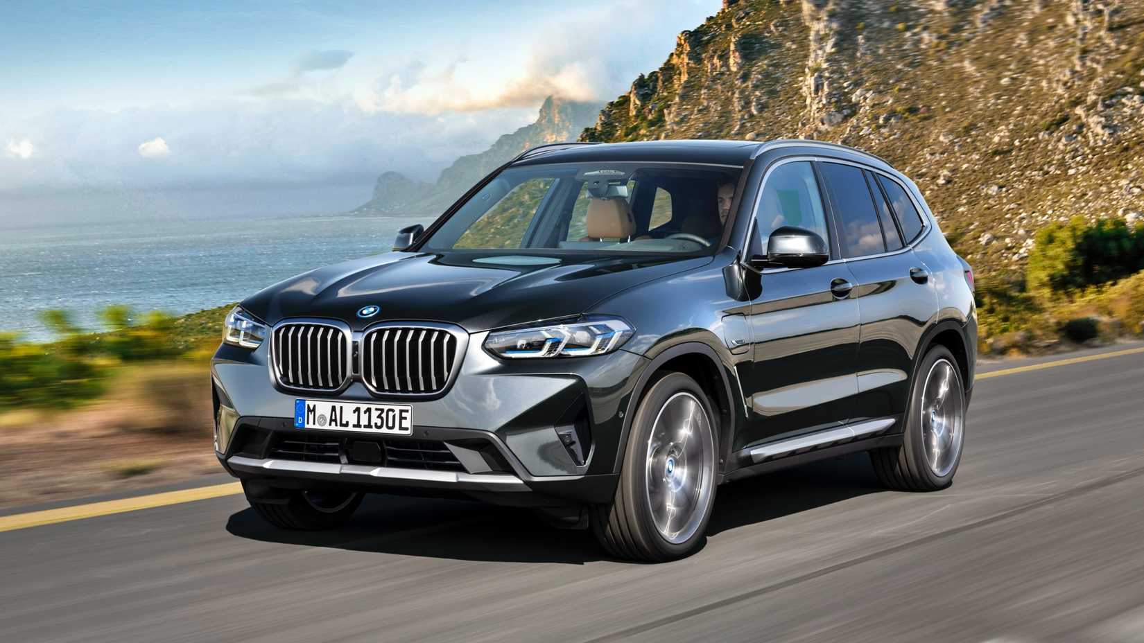 Gray 2022 BMW X3