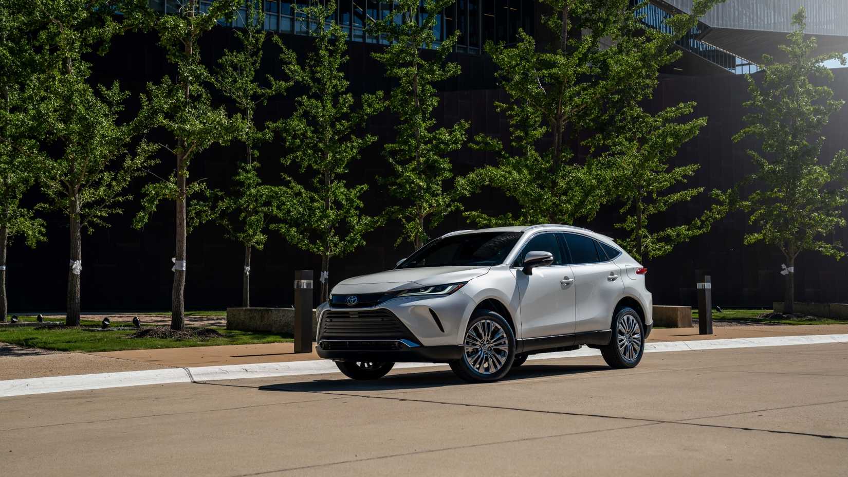 White 2022 Toyota Venza