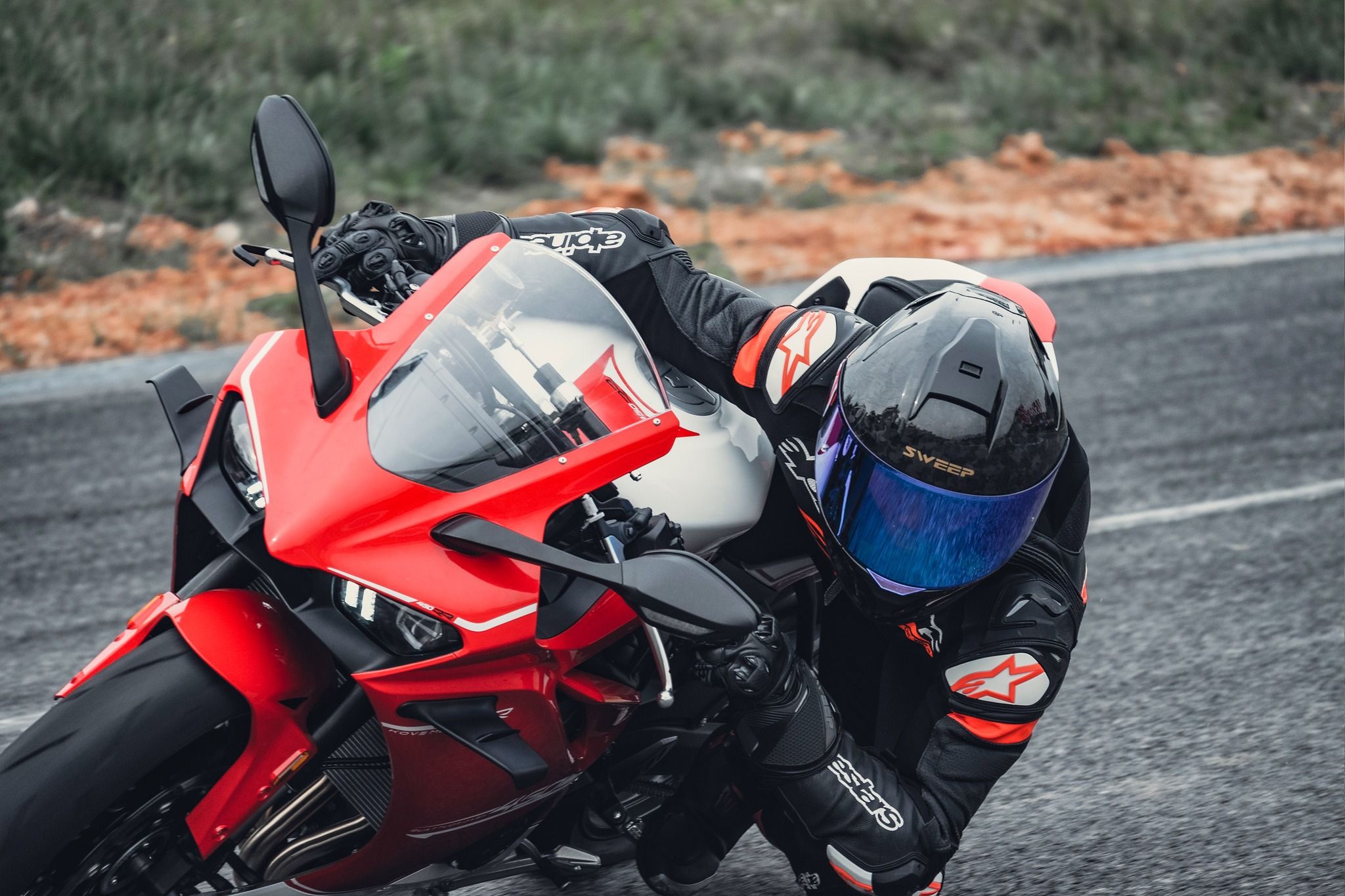 The Kawasaki Ninja ZX-4RR Already Has A Chinese Enemy
