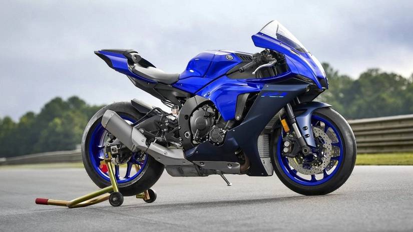 Yamaha R1 2023 Rear 2023 Yamaha YZF-R1 | TopSpeed