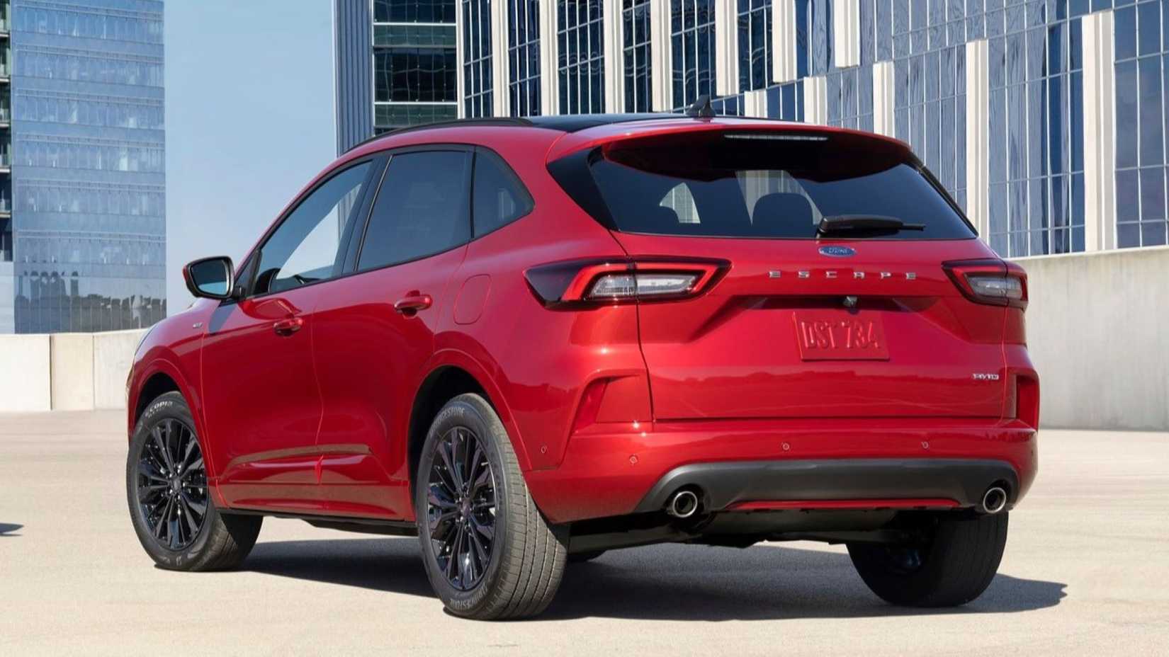 This Hybrid SUV’s Year-End Discount Is Almost Too Good To Be True