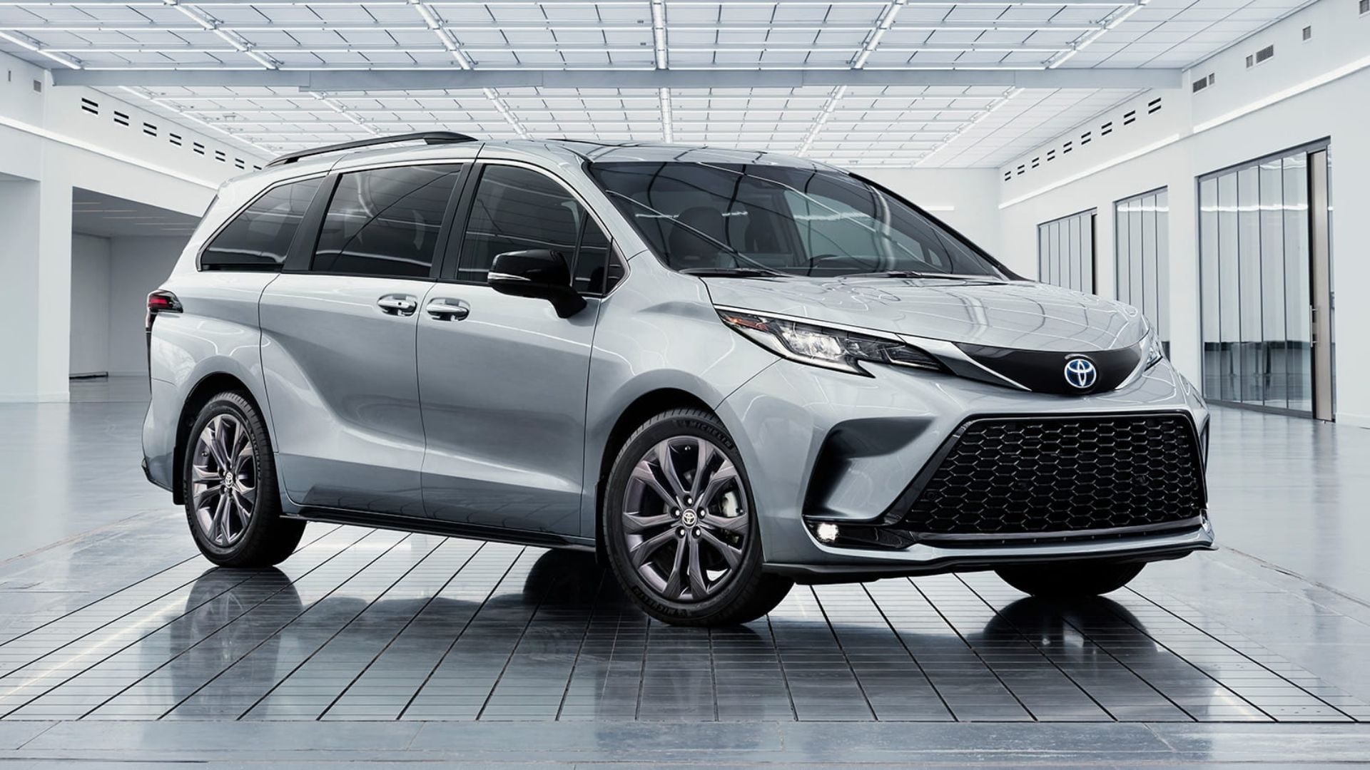 2022 Toyota Sienna Woodland Review: If You Wanna Be My Crossover