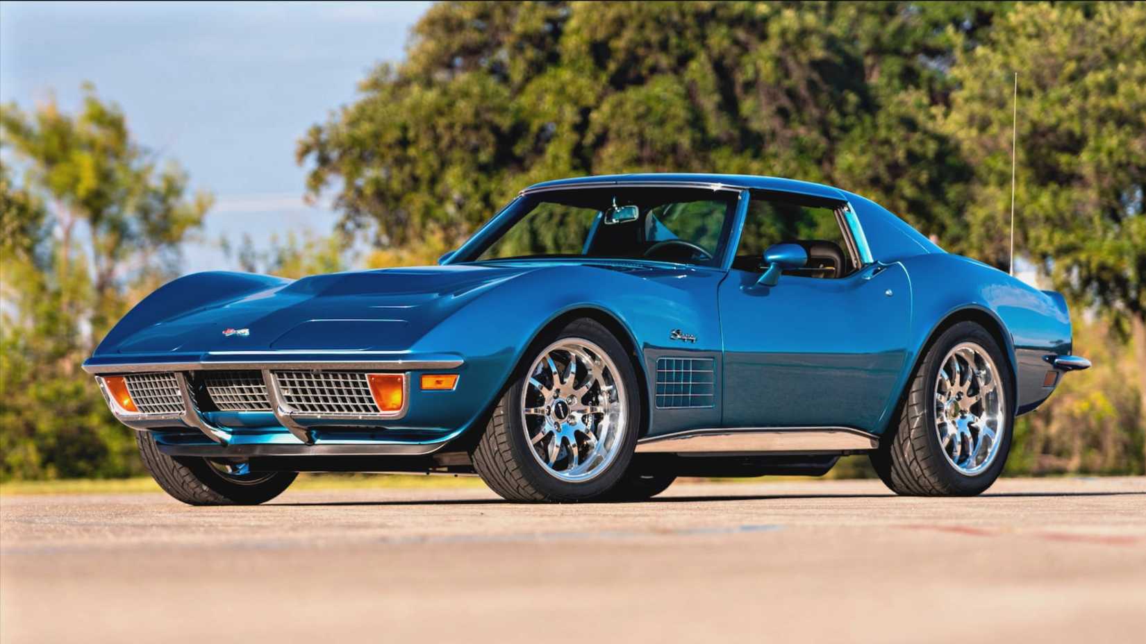 Blue 1972 Chevrolet Corvette C3 front third quarter view