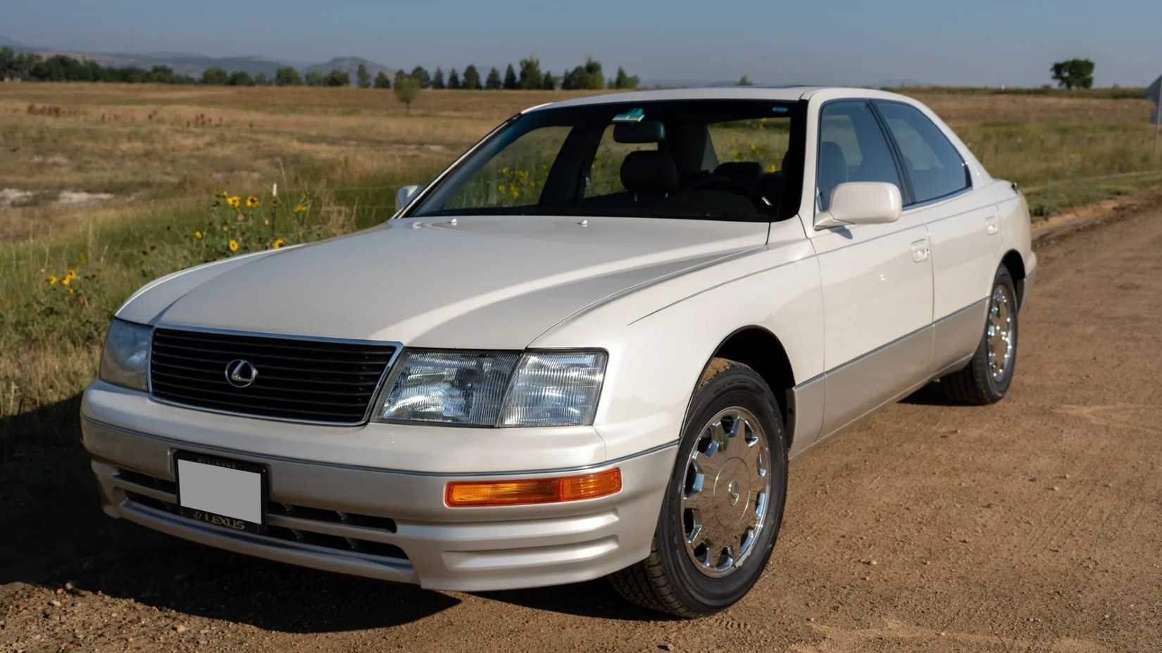 10 Classic Sedans That Are Surprisingly Affordable Collectibles