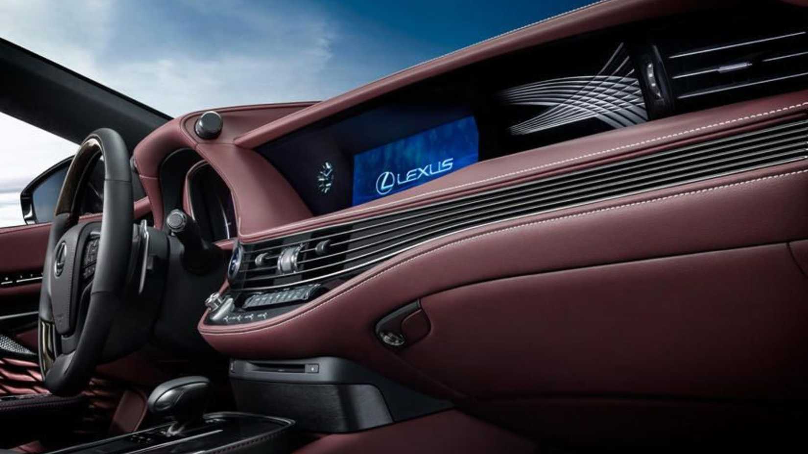 2023 Lexus LS Hybrid