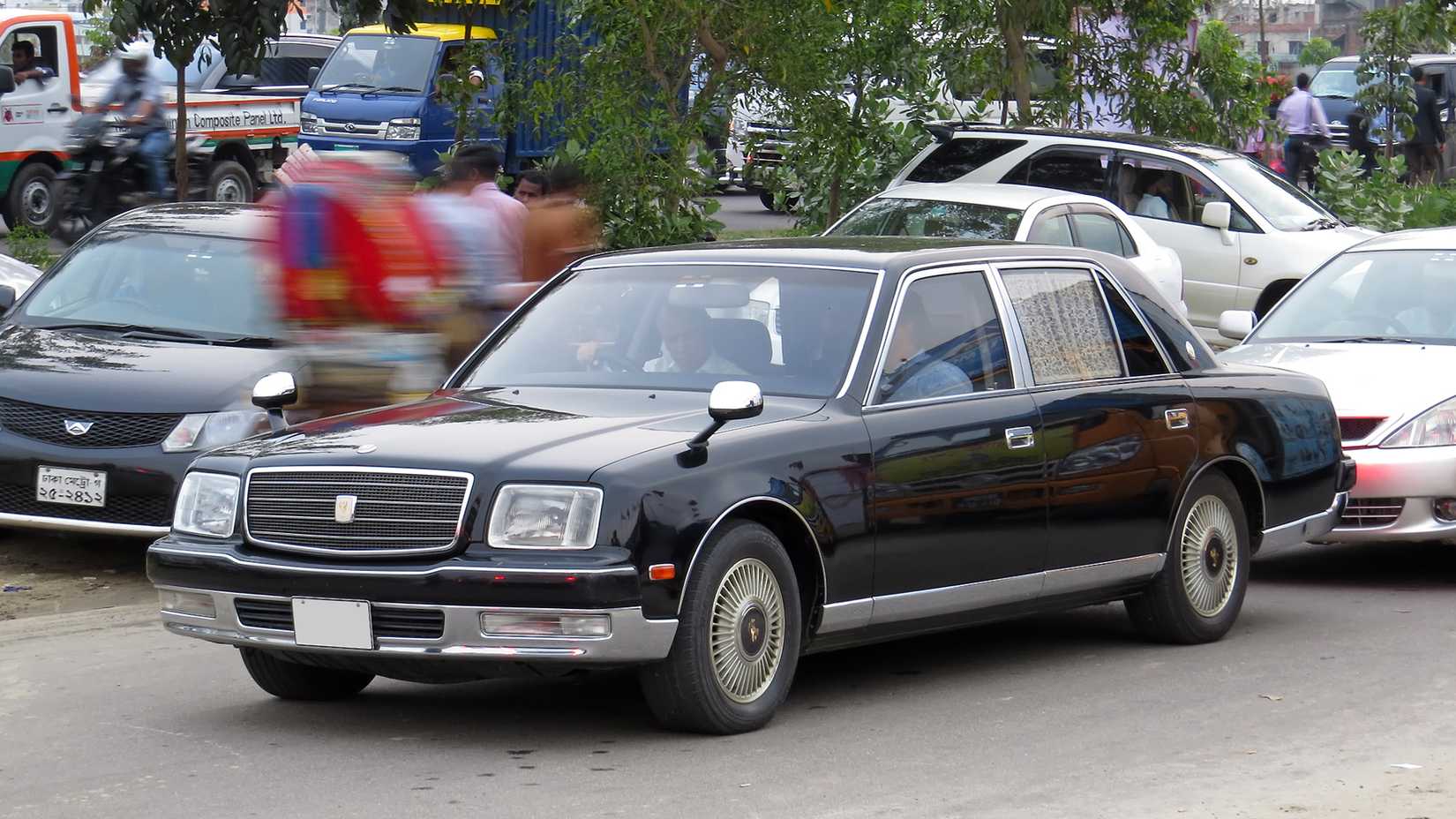 Black Toyota Century