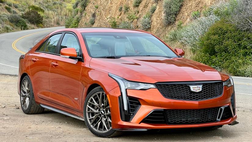2023 Cadillac CT4-V Blackwing laranja