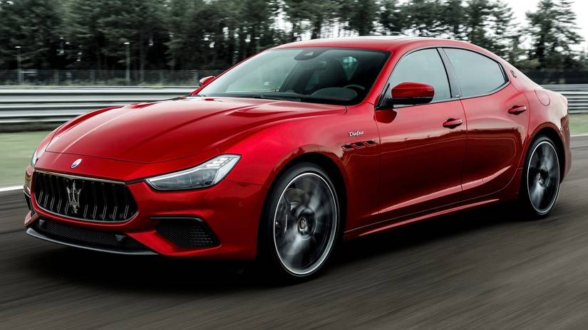 2021 red Maserati Ghibli Trofeo