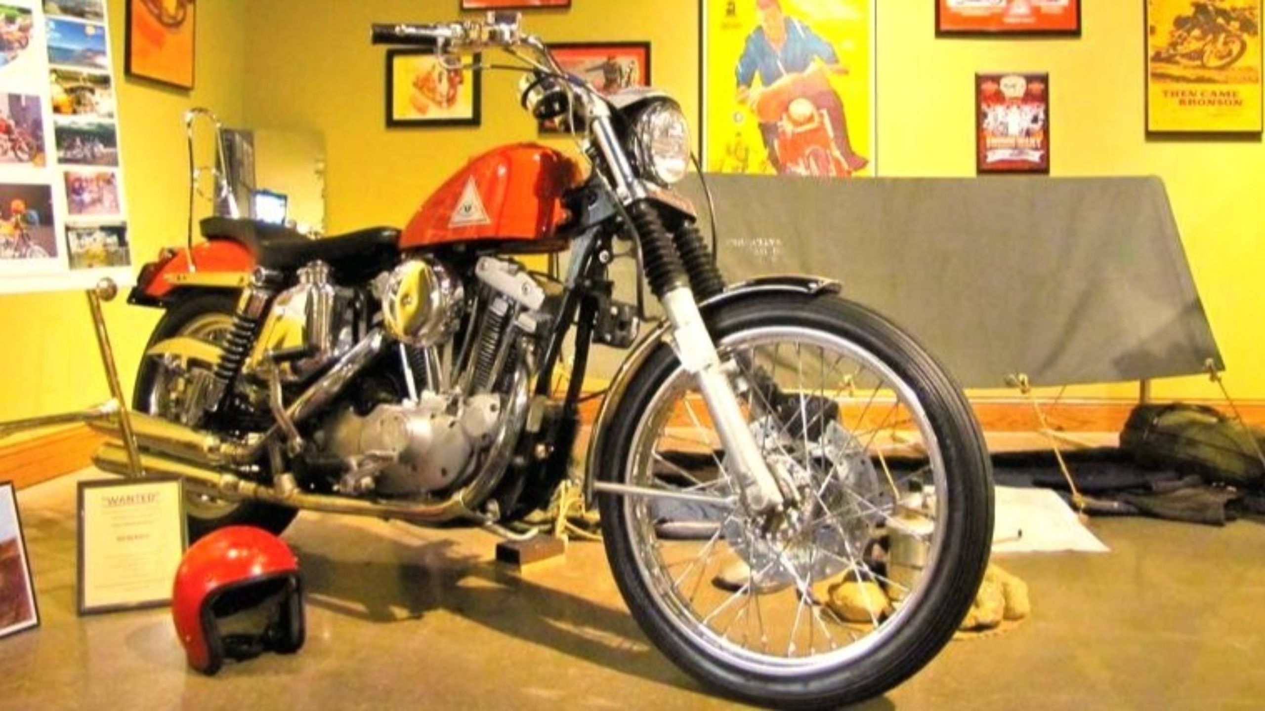 10 Pictures That Illustrate The Evolution Of The Harley Davidson