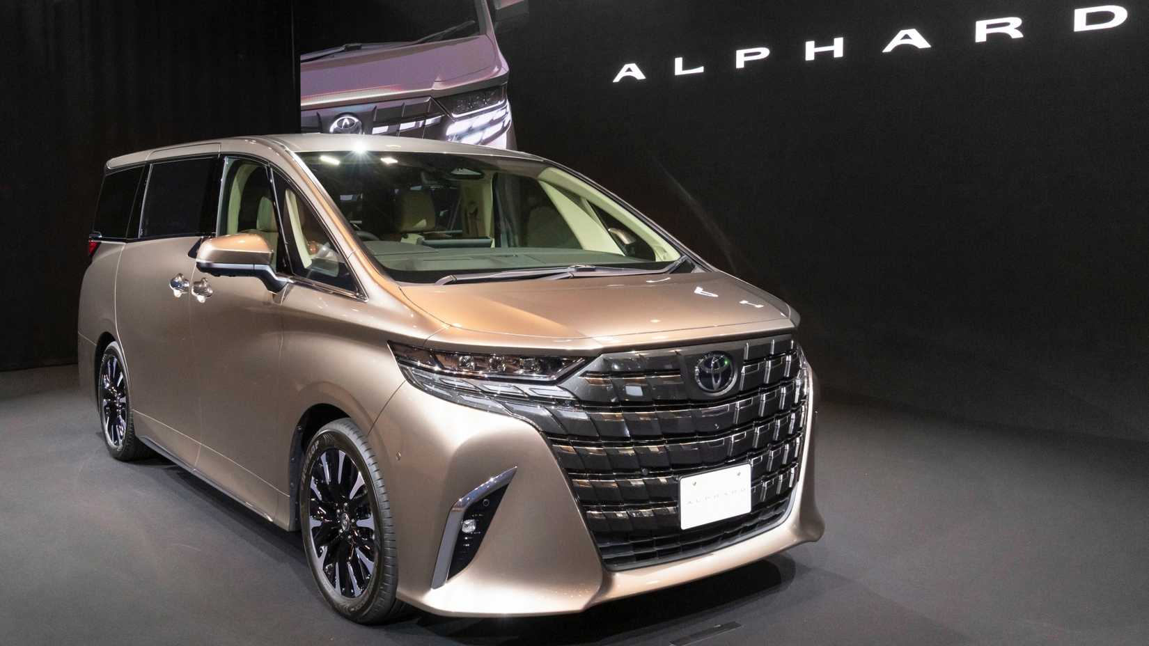 2024 Toyota Alphard Beige