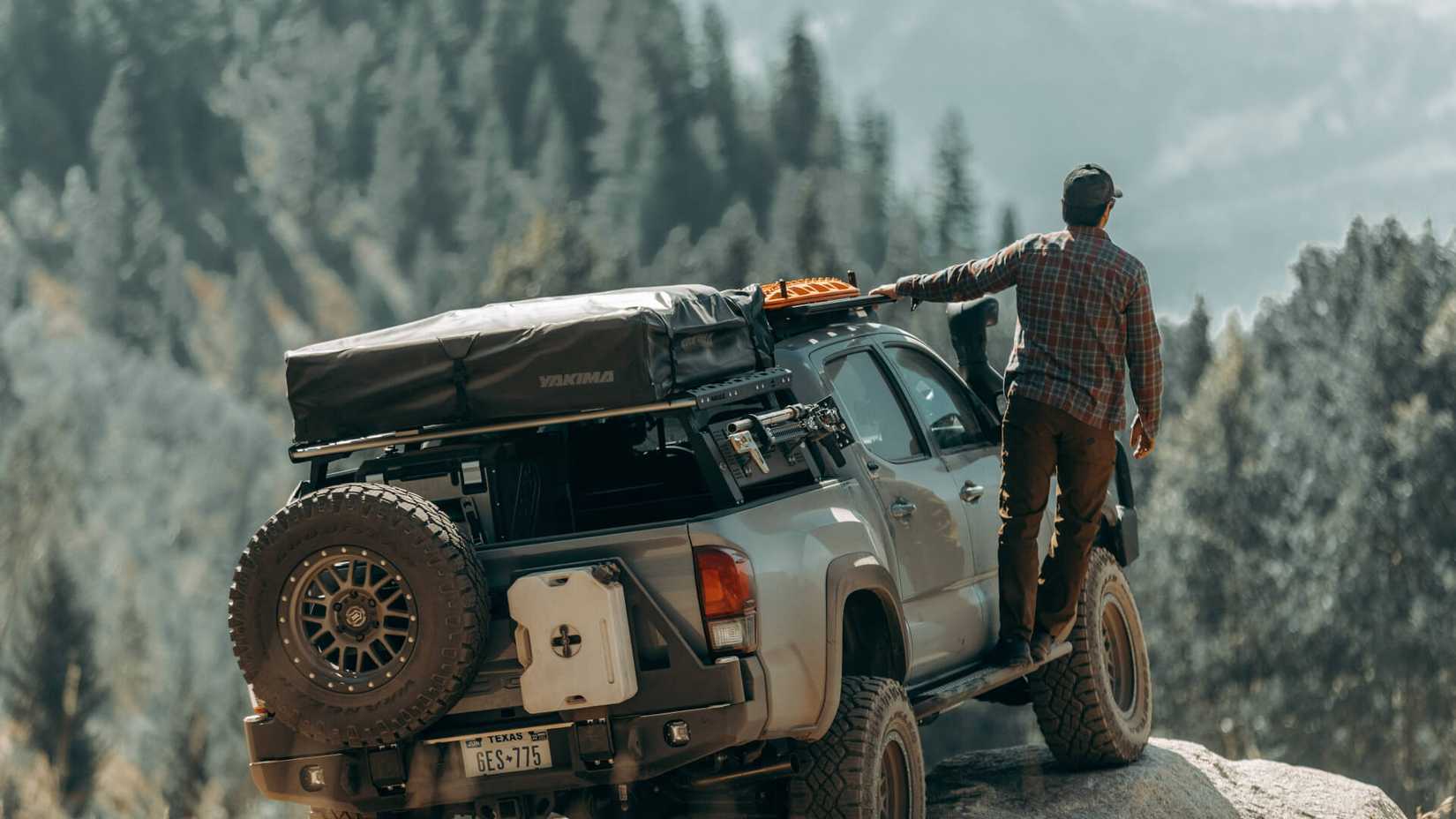 Tacoma_Overlanding_Concept_Action_SEMA_2021