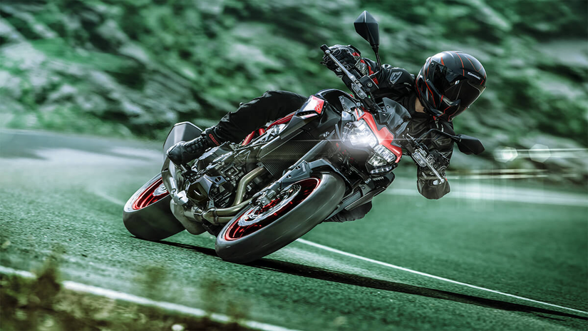 10 Things We Like About The 2024 Kawasaki Z900 ABS/SE
