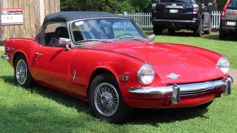 10 Classic Sports Cars That Prove You Don’t Need To Be Rich To Own ...