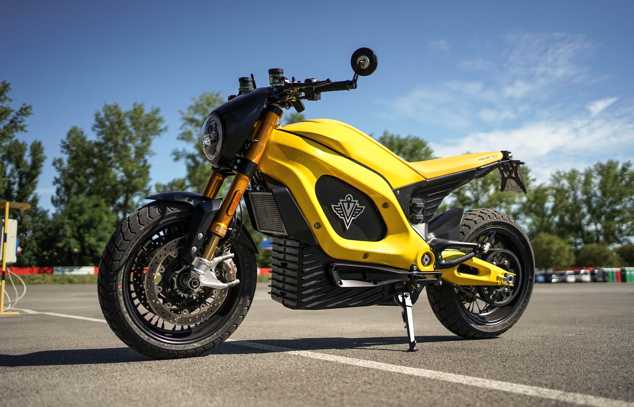 This Italian Electric Motorcycle Makes Harley-Davidson EVs Look Stale