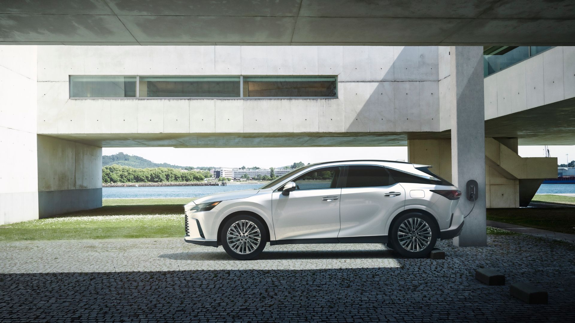 The Lexus Hybrid Crossover With The Highest Driving Range