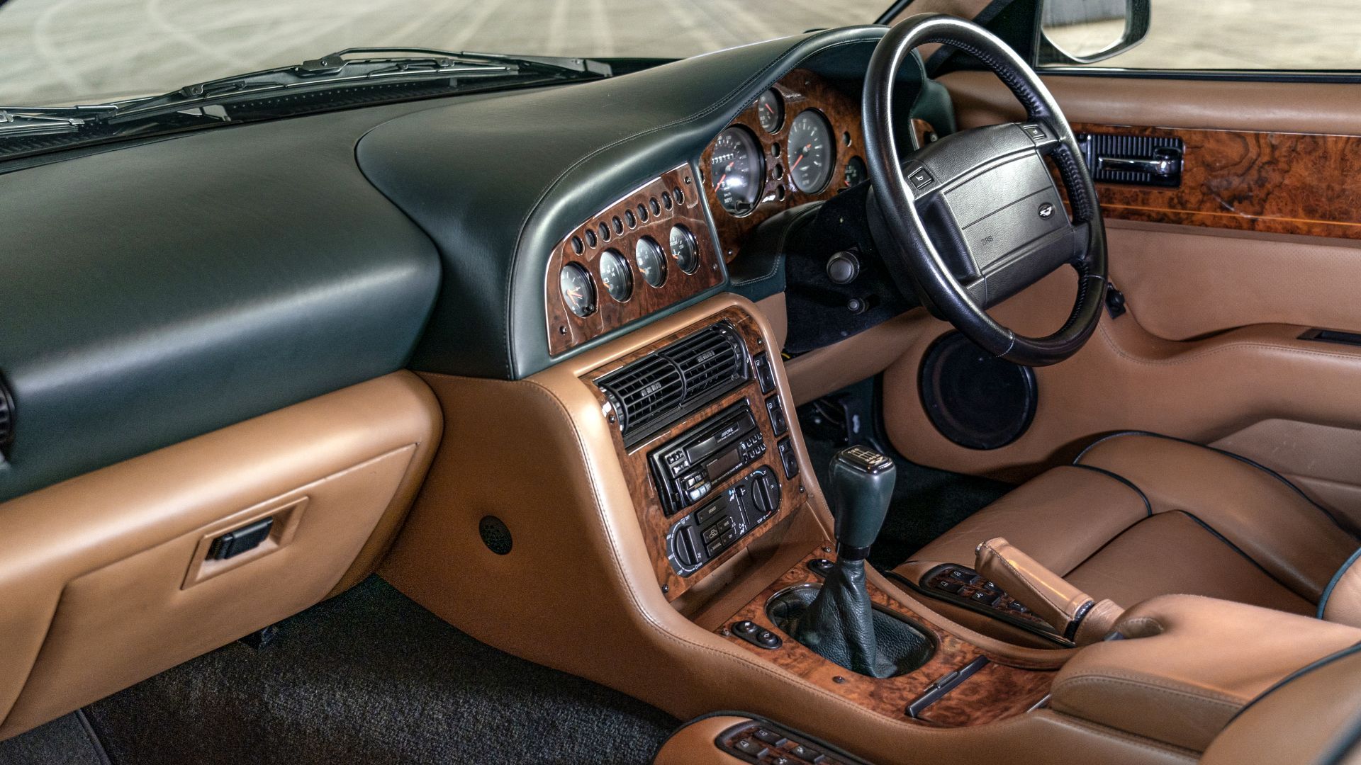 The Forgotten '90s Supercar Killer That Few People Know About