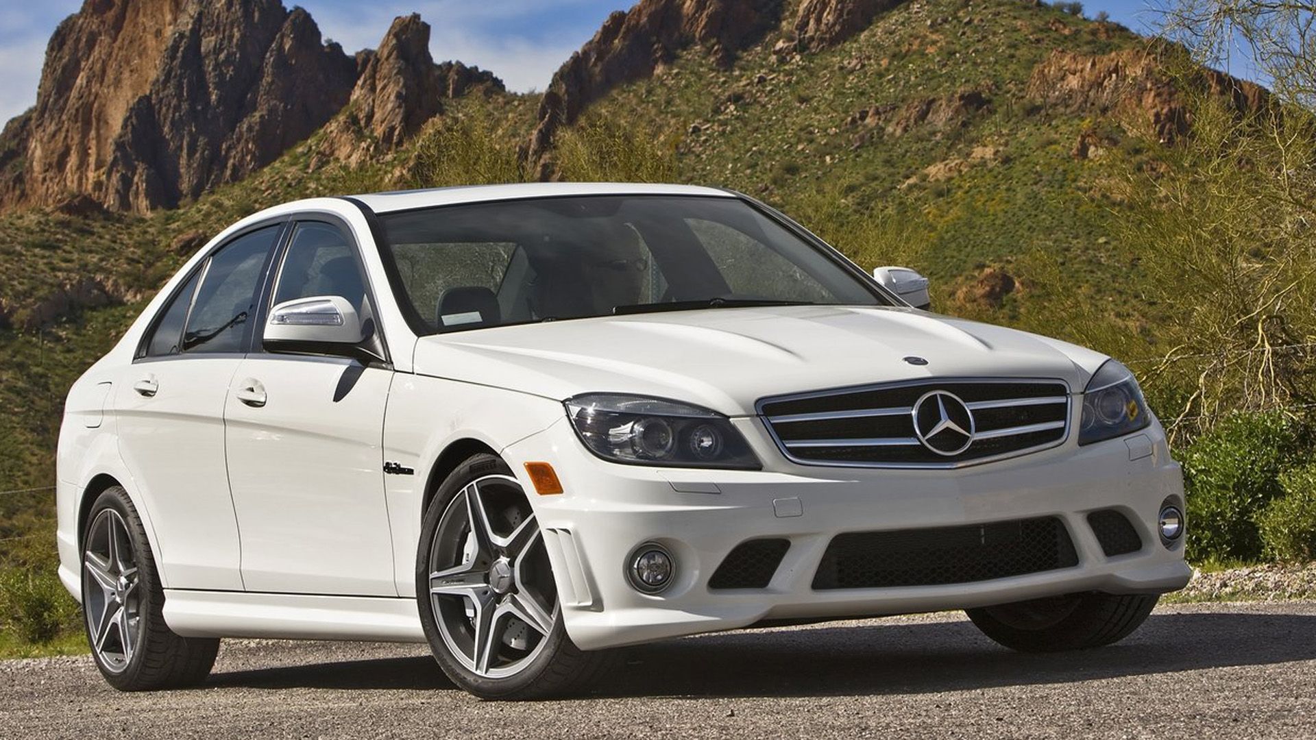 White Mercedes-Benz C63 AMG