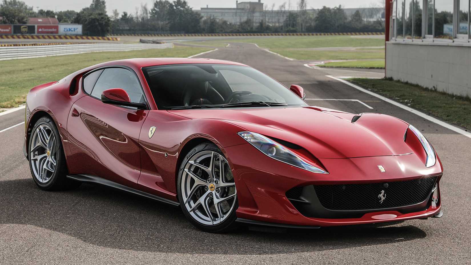 Ferrari 812 superfast