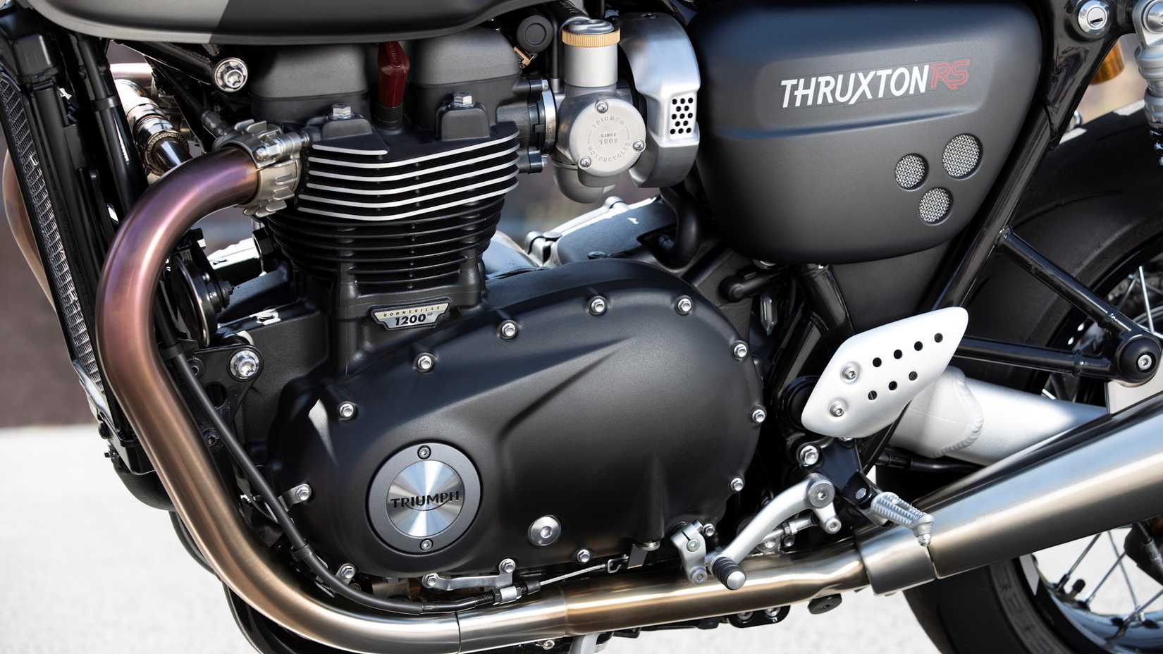 2020 Triumph Thruxton RS left side engine close-up detail