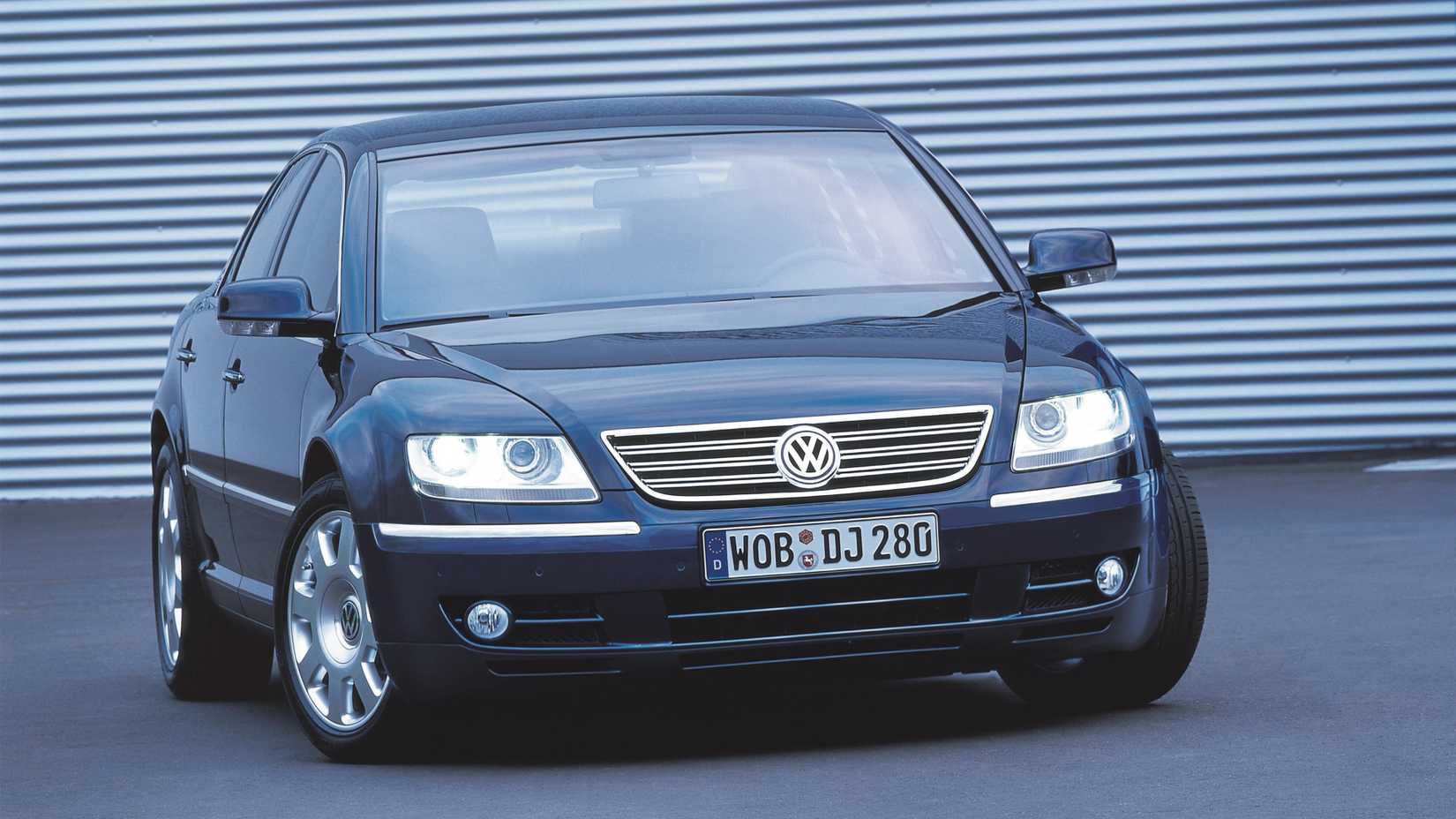 2004 VW Phaeton front end