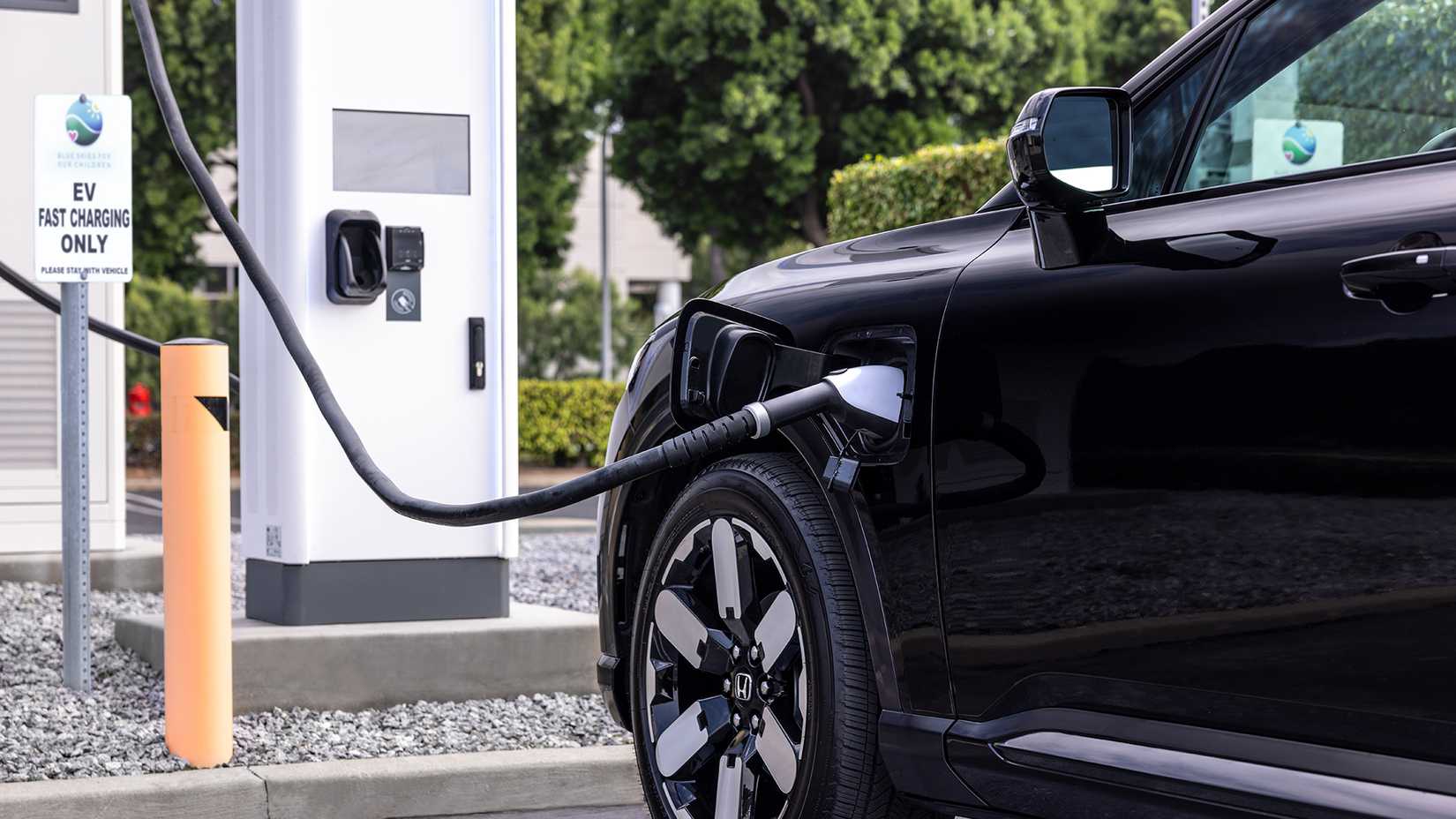 Charge port of a 2024 Honda Prologue