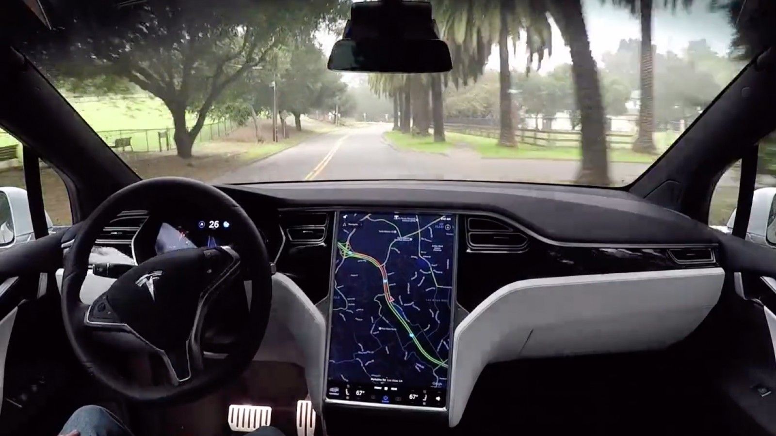 Comparison: GM Super Cruise vs. Tesla Autopilot