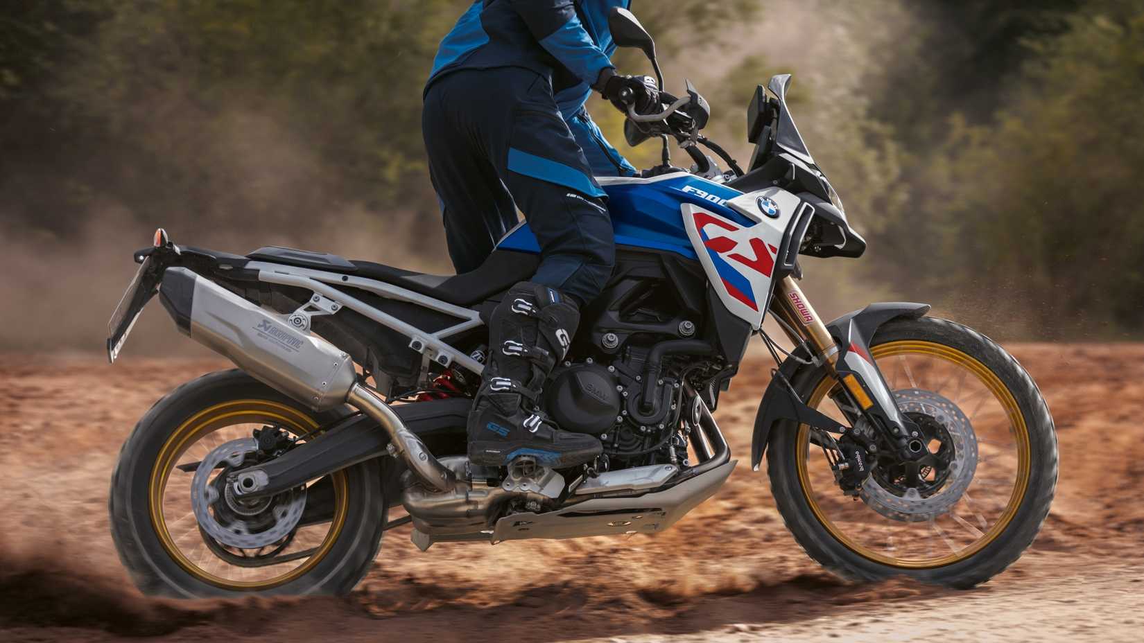 2024 BMW F 900 GS off-roading
