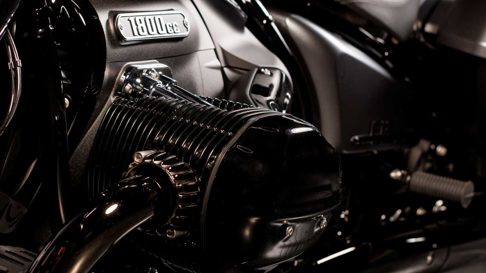 This BMW R 18 Is A Luxury Cruiser With A Justifiable Price Tag