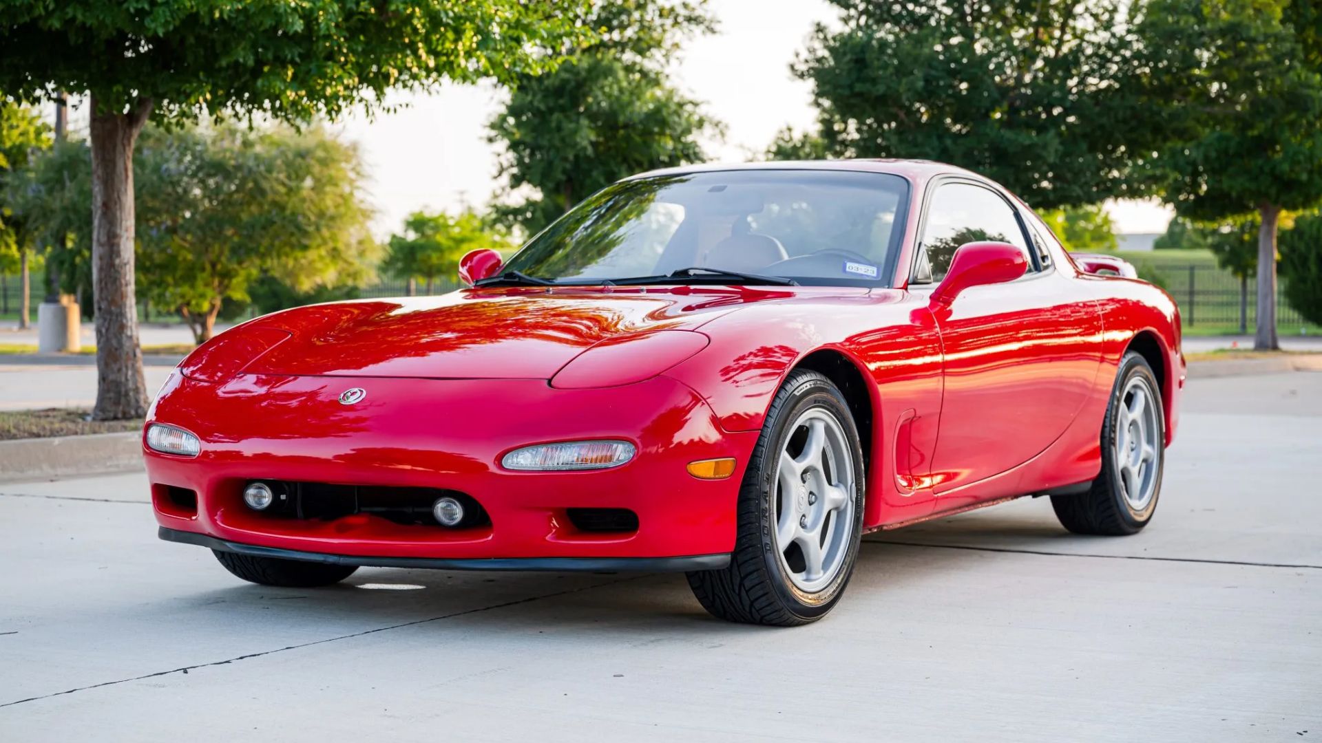 80-Year-Old Woman Donates Her FD RX-7 To Mazda