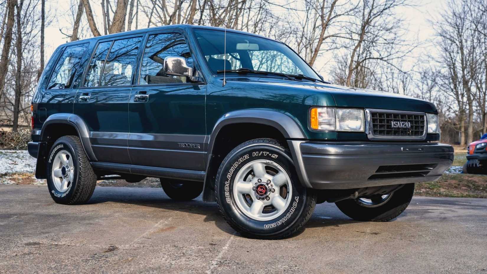 Green 1995 Isuzu Trooper LS