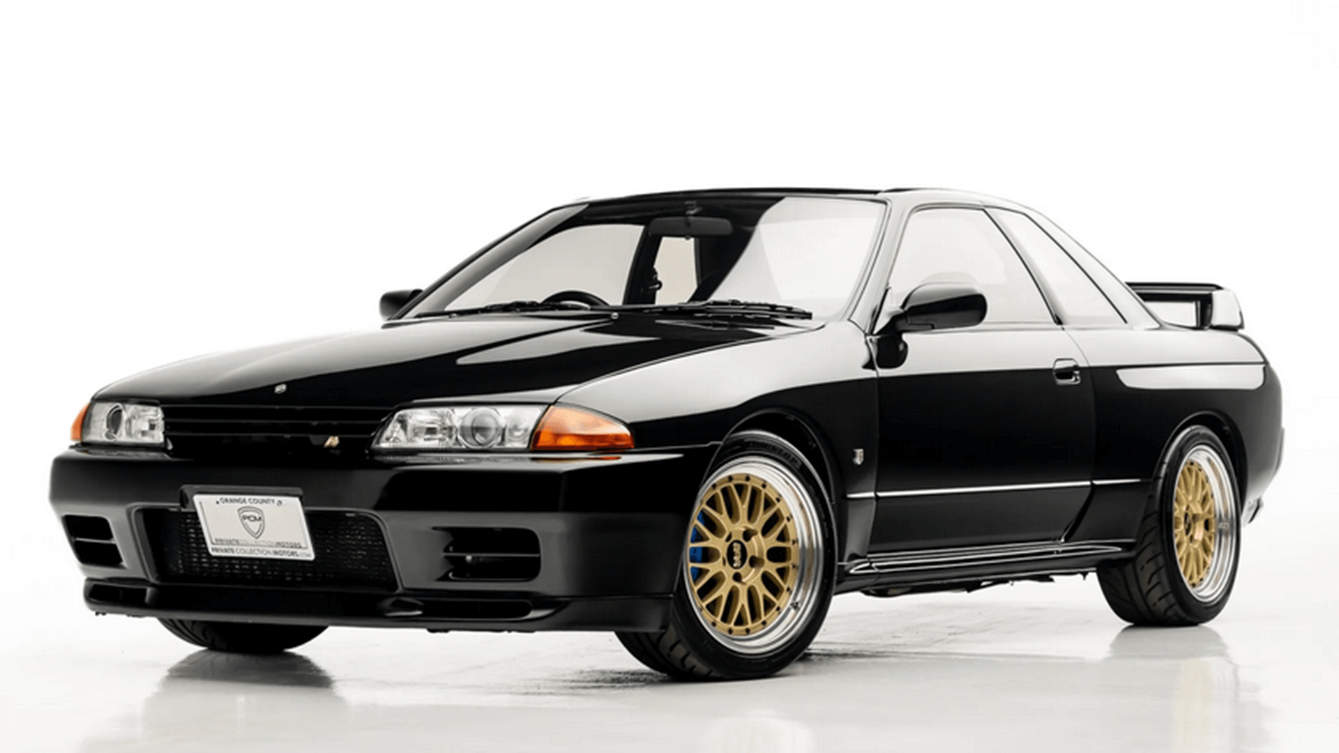Nissan Skyline GT-R R32 Recives Extreme Body Kit From Japanese Tuner