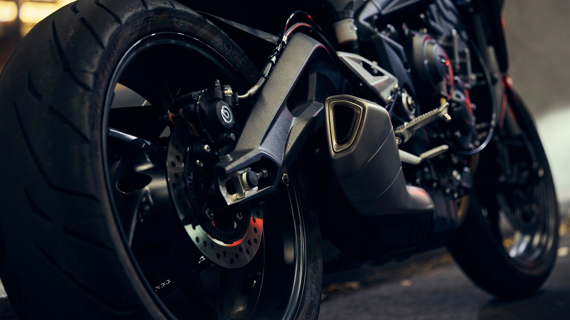 Why The Triumph Street Triple Is The Sleeper British Bike That Everyone ...