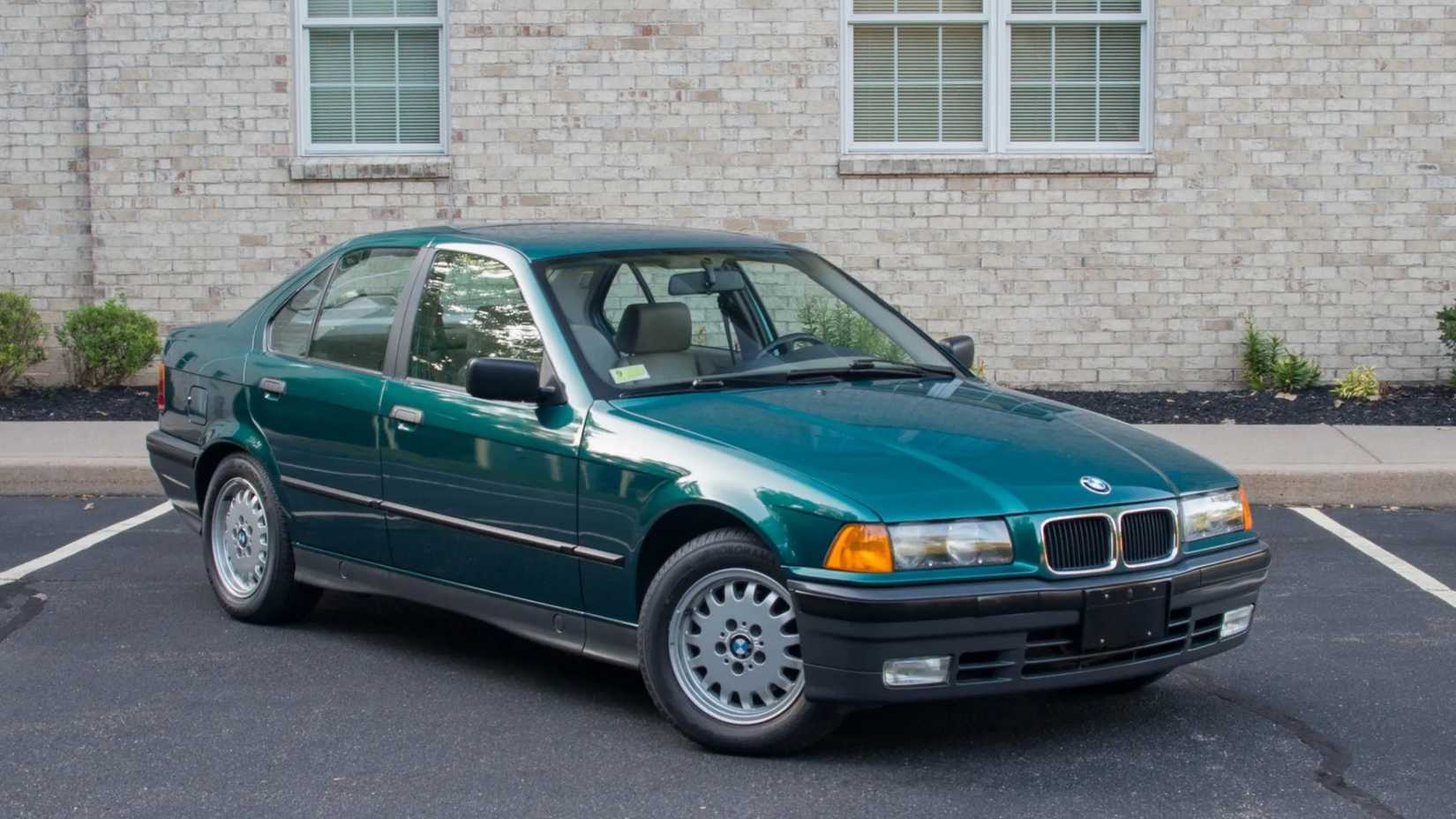 Green BMW 325i