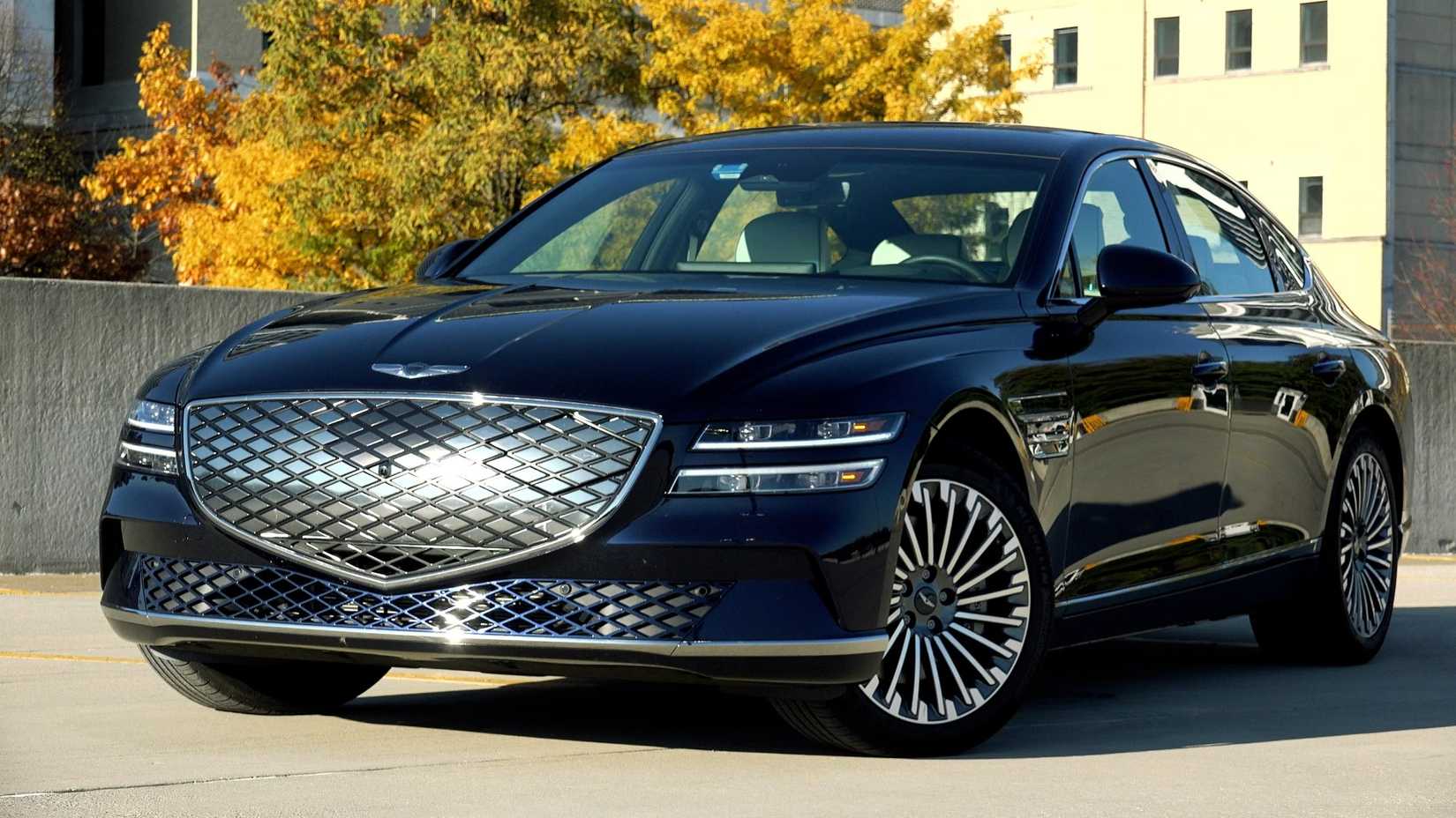 2023 Genesis Electrified G80