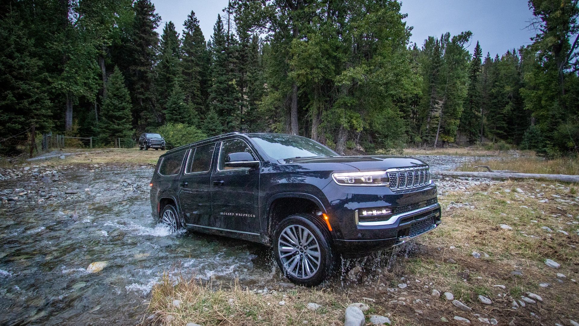 2023 Grand Wagoneer L Side