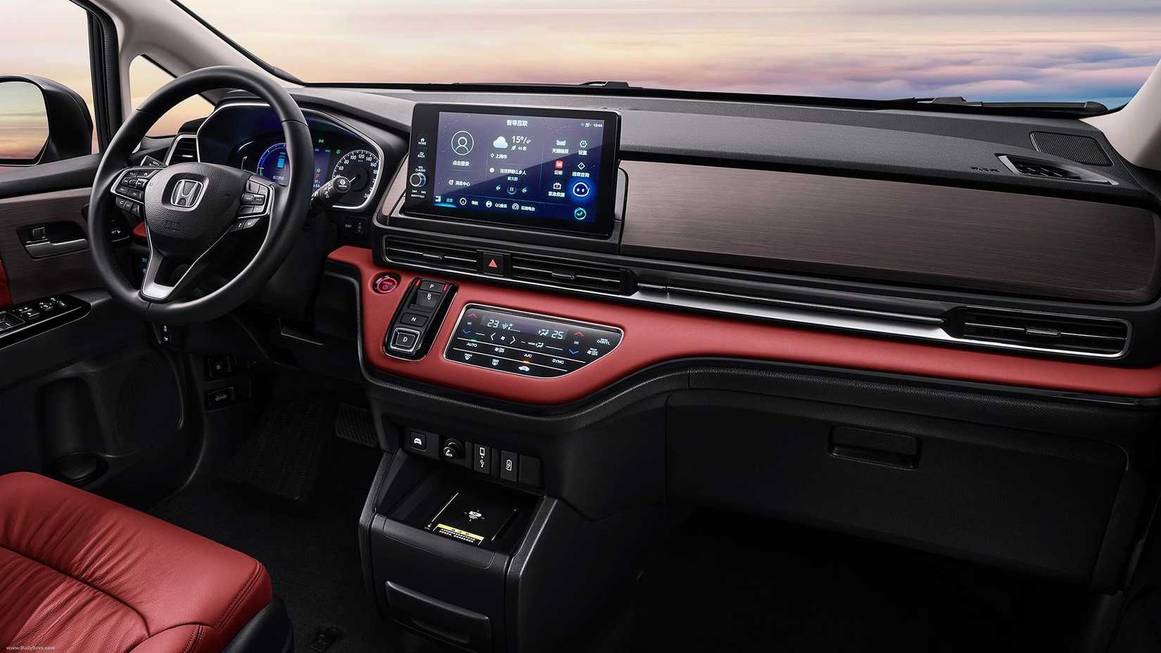 2023 Honda Elysion interior