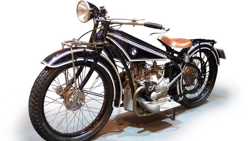 10 Classic BMW Motorcycles That Are Collector's Items