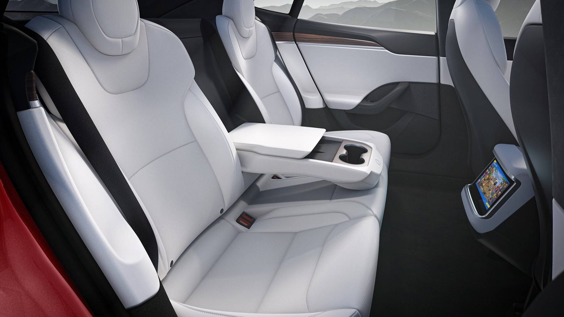 10 Things You Need To Know About The Tesla Model S Plaid