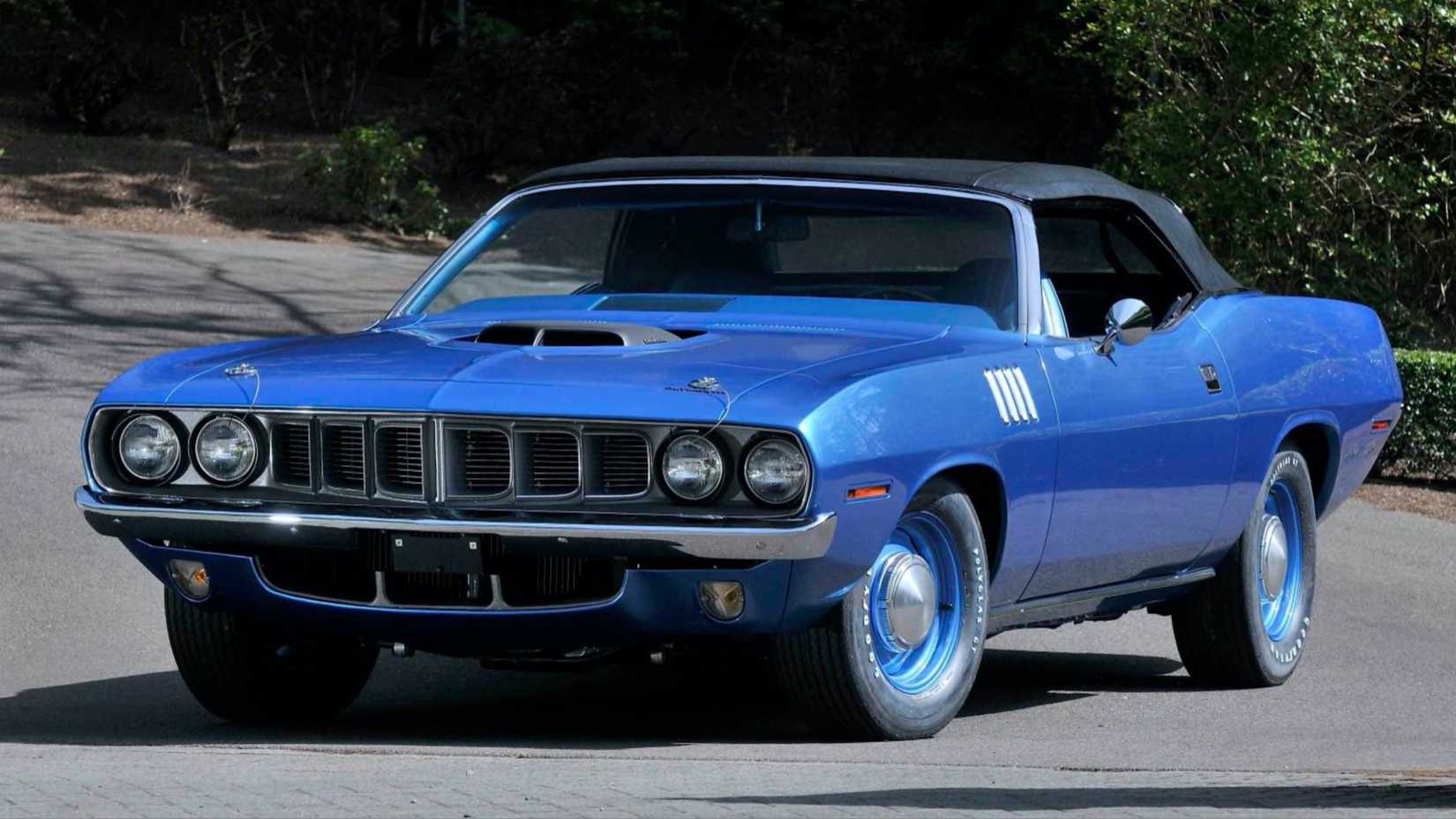 Blue 1971 Plymouth Hemi 'Cuda