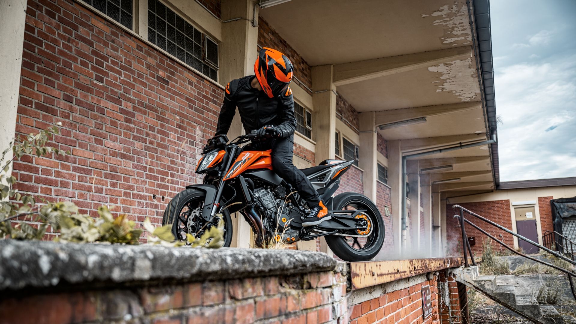 2024 KTM 790 Duke: A Comprehensive Guide On Features, Specs, And Pricing