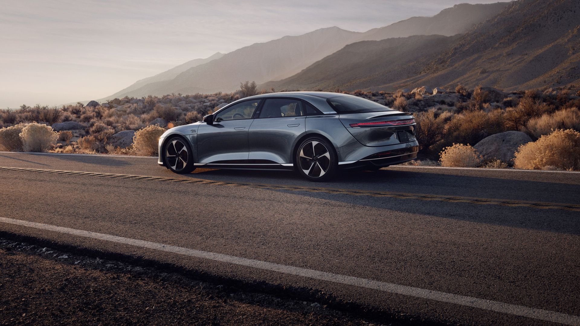10 Electric Vehicles That Have Bi-Directional Charging