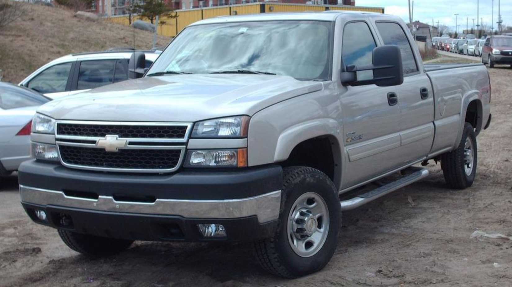 2006 Chevy Silverado with Duramax 360 Horsepower 6.6-Liter Diesel V-8