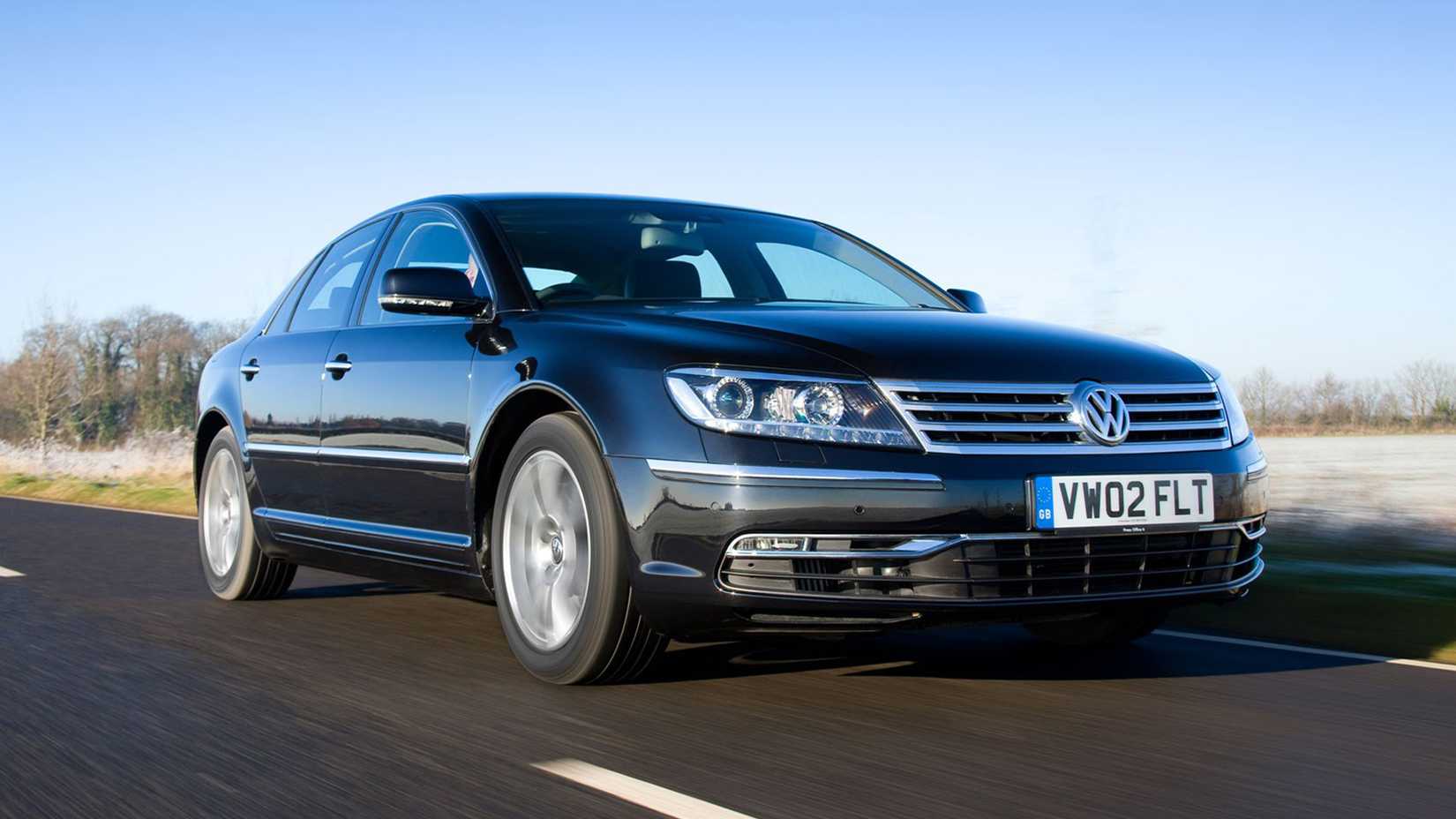 A black 2015 Volkswagen Phaeton