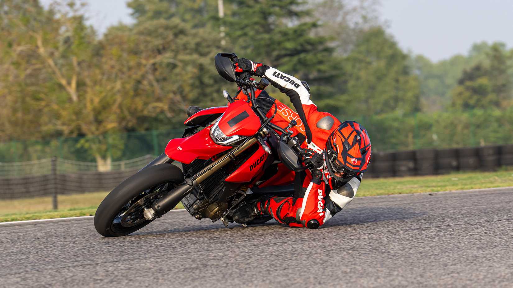 2024 Ducati Hypermotard 698 Cornering