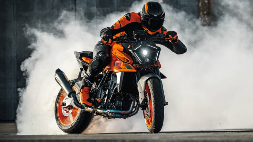 2024 KTM 990 Duke vs 790 Duke - Key Differences