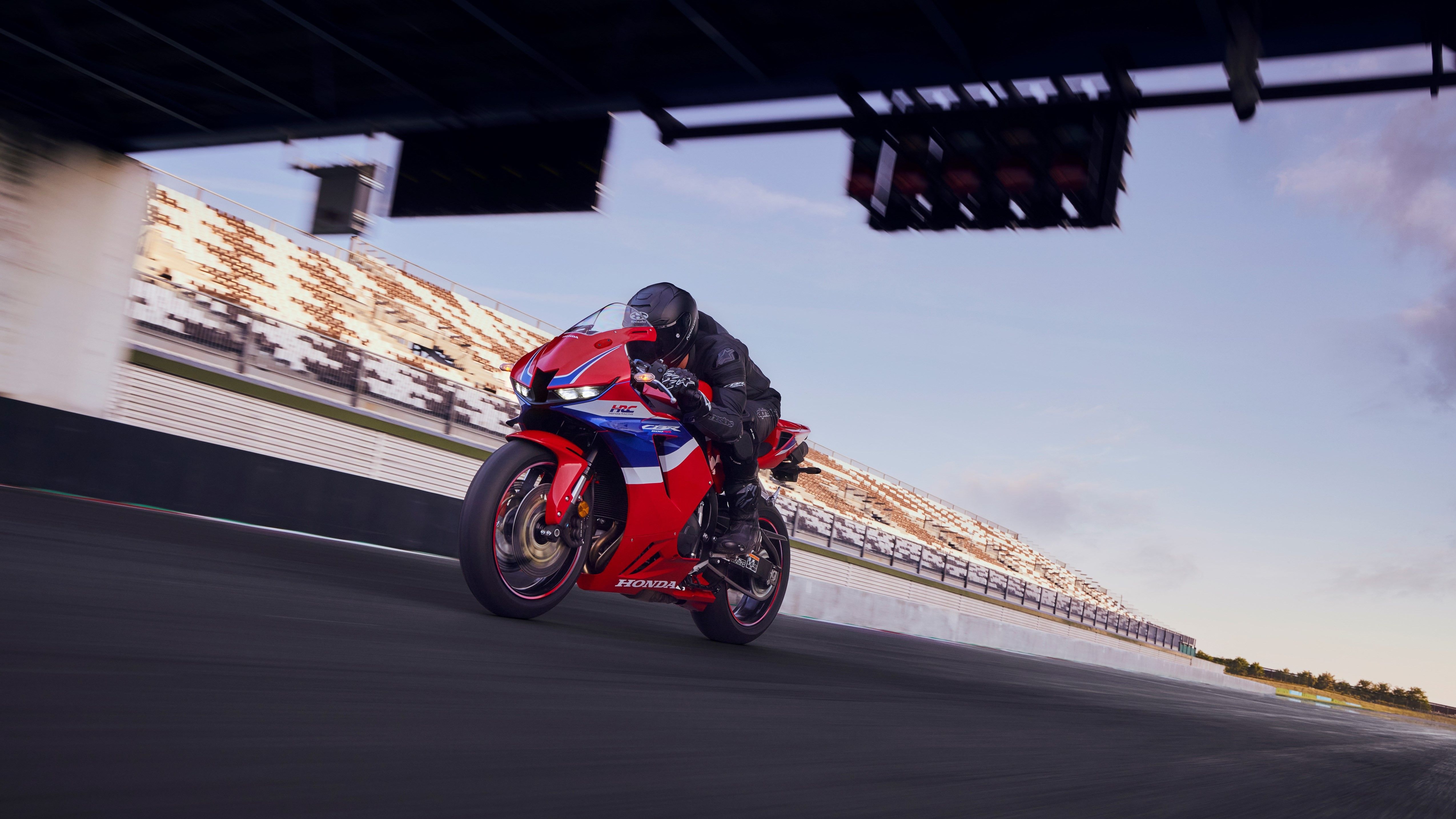 Surprise! Honda CBR600RR Is Back To Haunt The Kawasaki Ninja