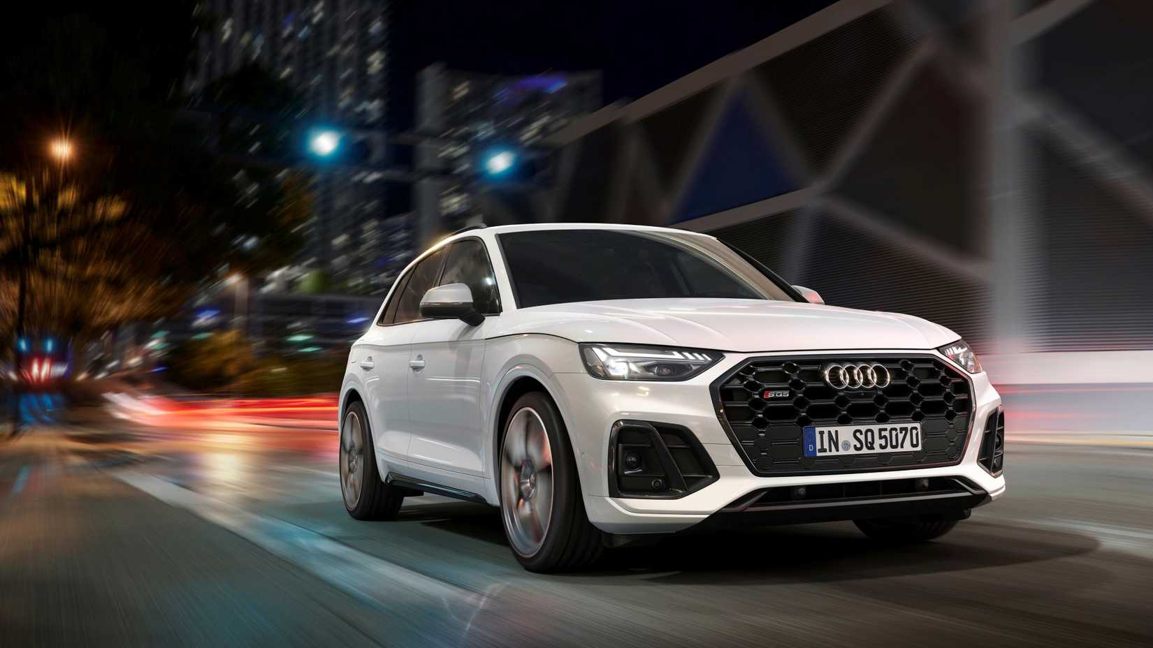 Front 3/4 action shot of the Audi SQ5